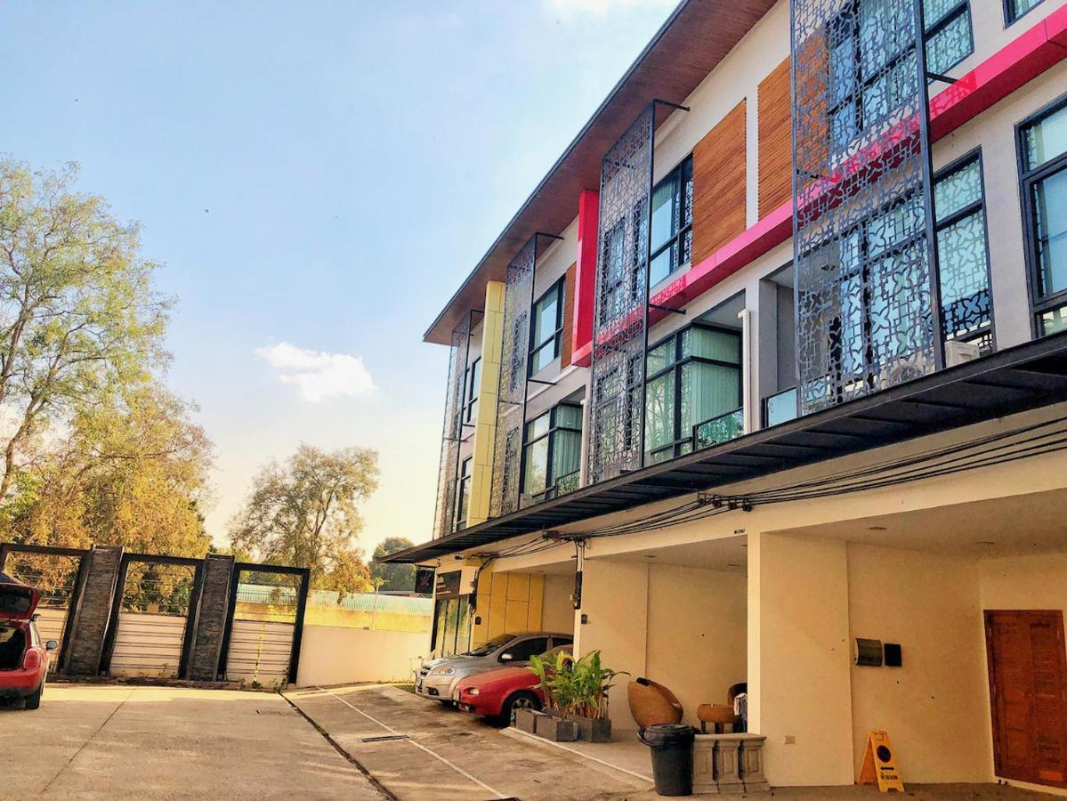 Paper Plane Cnx Chiang Mai Exterior foto